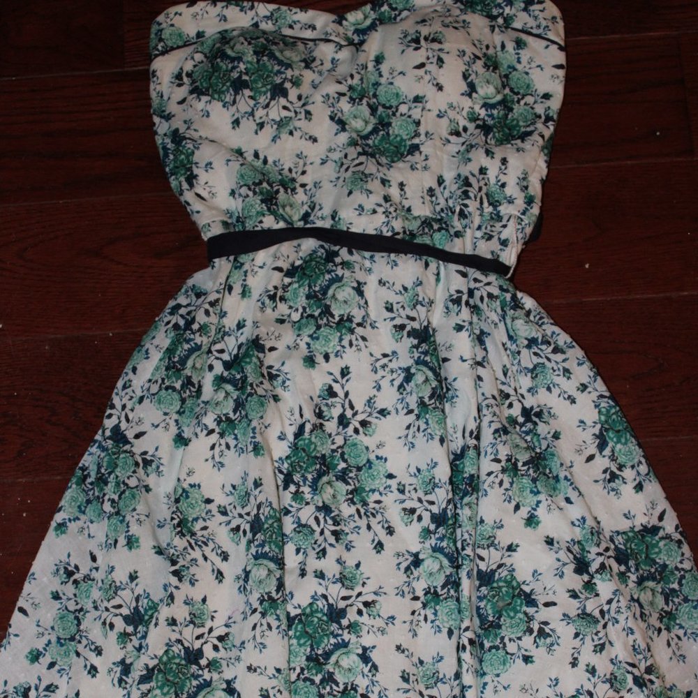 Macys sweetheart mini dress with padding.